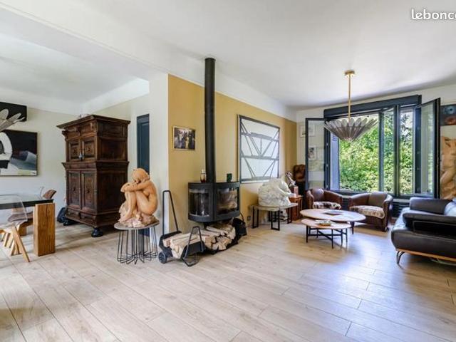 Maison vente à Versailles, La Celle-saint-cloud