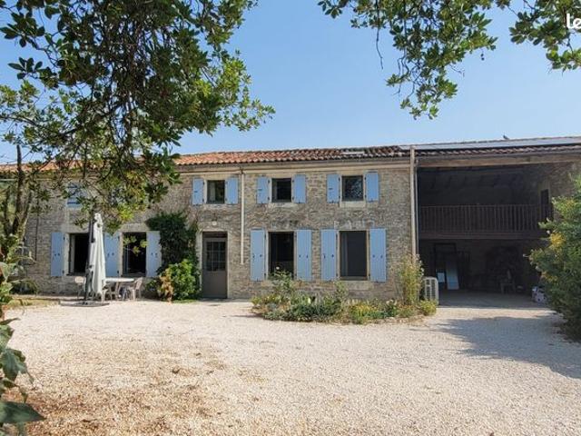 Maison vente à Saint-Jean-d'Angély, Courant