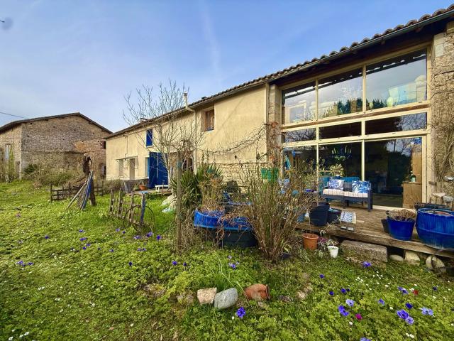 Maison vente à Confolens, Aunac