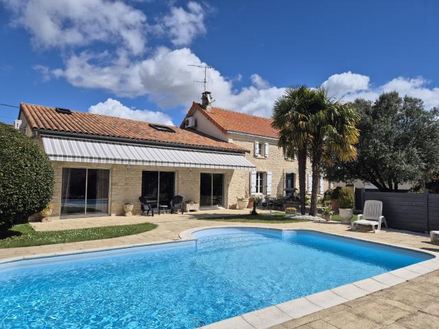 Maison vente à La Faye, Charente