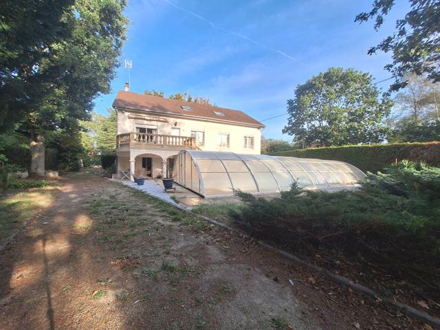 Maison vente à Arnage, Sarthe