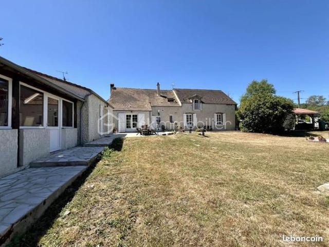 Maison vente à Fontainebleau, Egreville