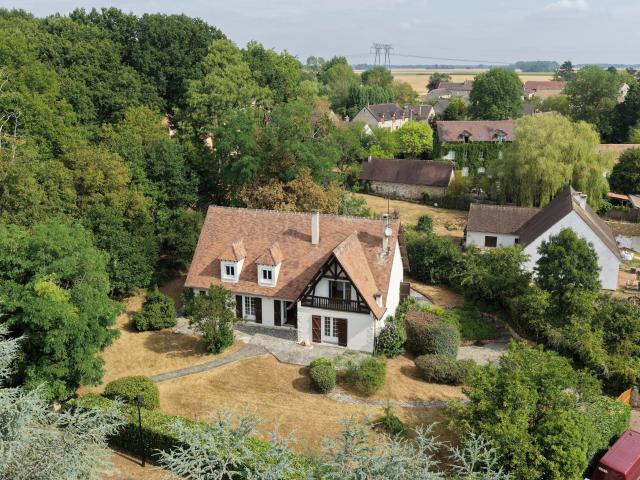 Maison vente à Rambouillet, Bullion