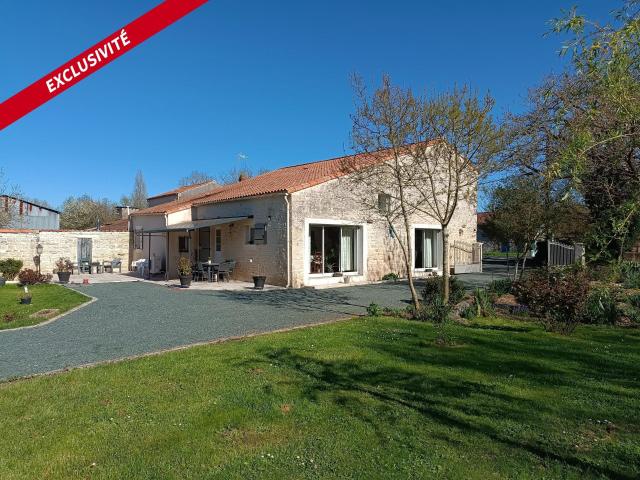 Maison vente à Les Huttes, Mouzeuil-Saint-Martin