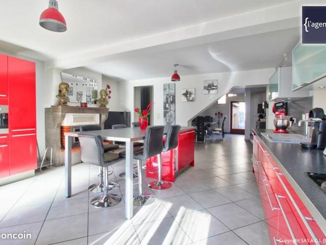 Maison vente à Riom, Mozac