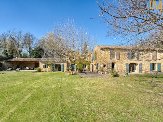 Maison vente à Carpentras, Uchaux