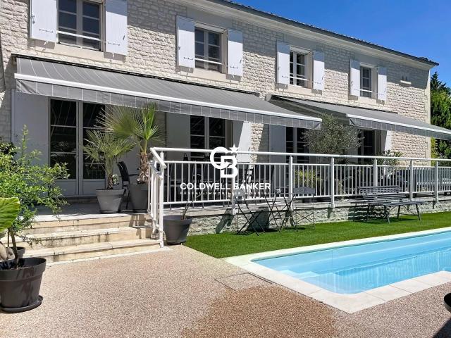 Maison vente à Saintes