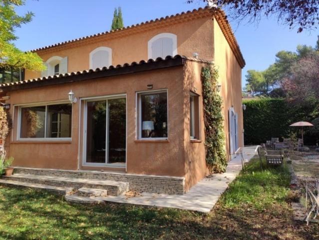 Maison vente à Aix-en-Provence, Saint-marc-jaumegarde
