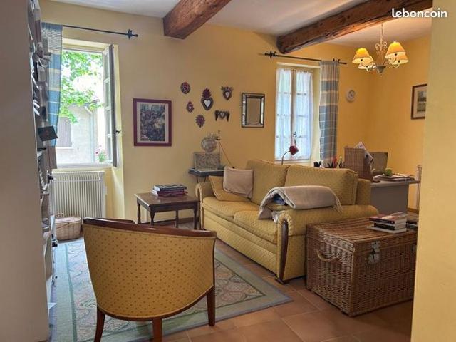 Maison vente à Carpentras, Le Barroux