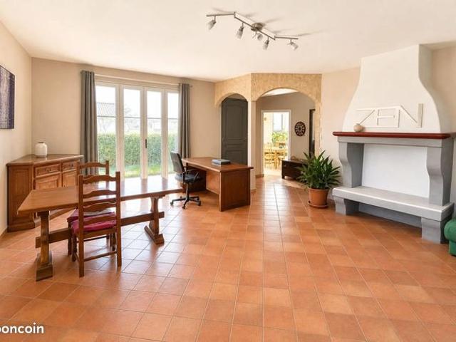 Maison vente à Château-Thierry, Montfaucon