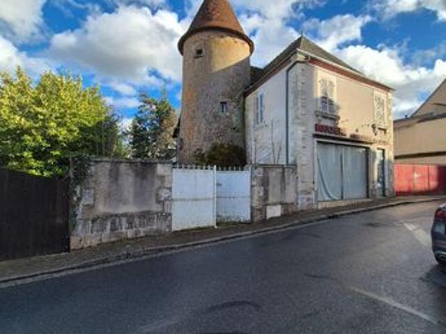 Maison vente à La Châtre, Cluis
