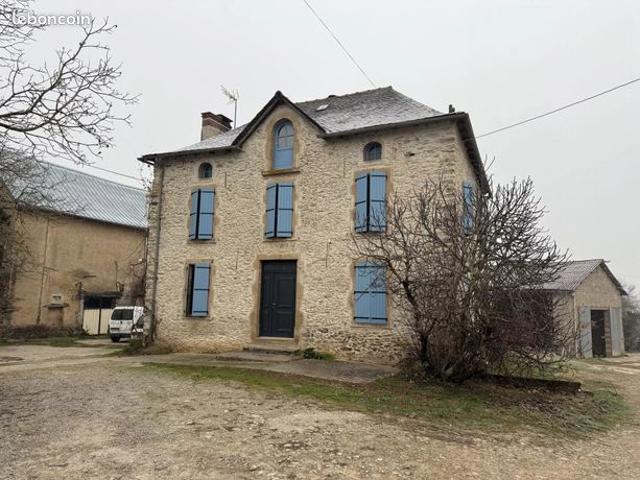 Maison vente à Villefranche-de-Rouergue, Tauriac-de-naucelle