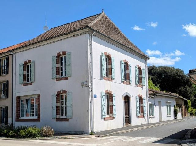 Maison vente à Villecomtal-sur-Arros, Gers