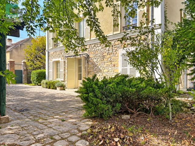 Maison vente à By, Thomery