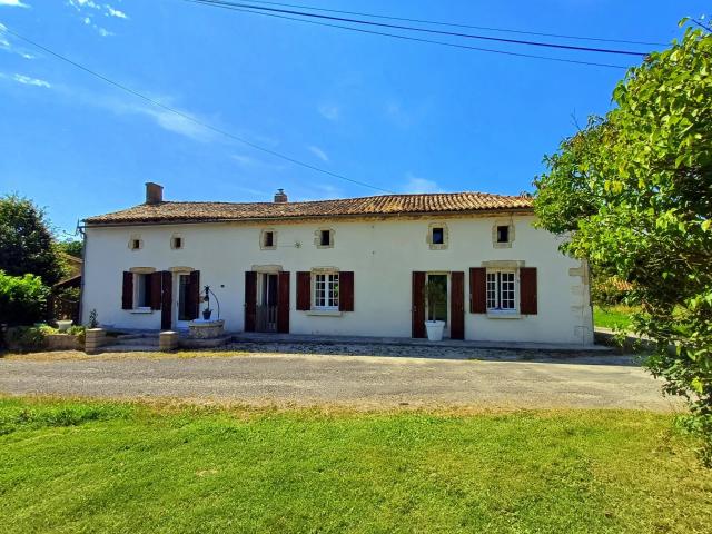 Maison vente à Jonzac, Saint-bonnet-sur-gironde