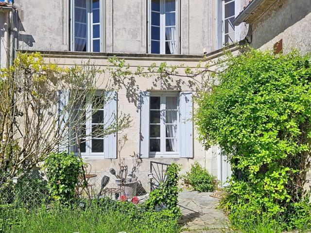 Maison vente à Saintes, Chenac-saint-seurin-d'uzet
