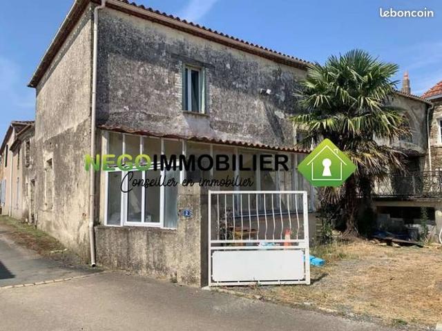 Maison vente à Fontenay-le-Comte, Sainte-pexine