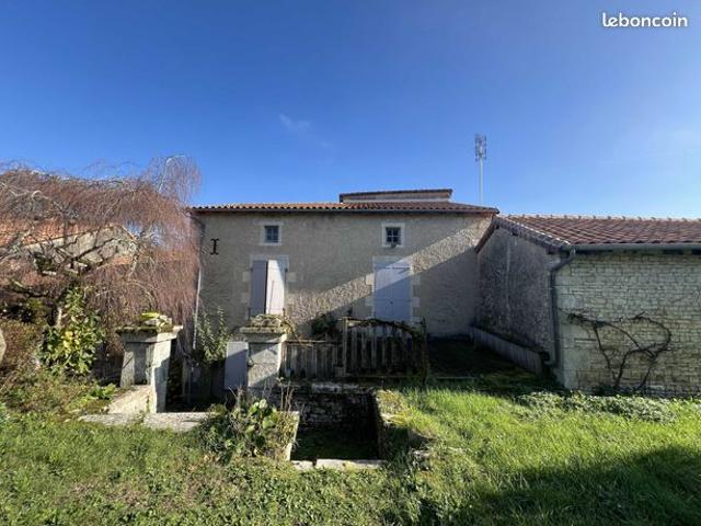 Maison vente à Confolens, Champagne-mouton