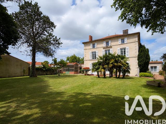Maison vente à Fontenay-le-Comte, La Châtaigneraie
