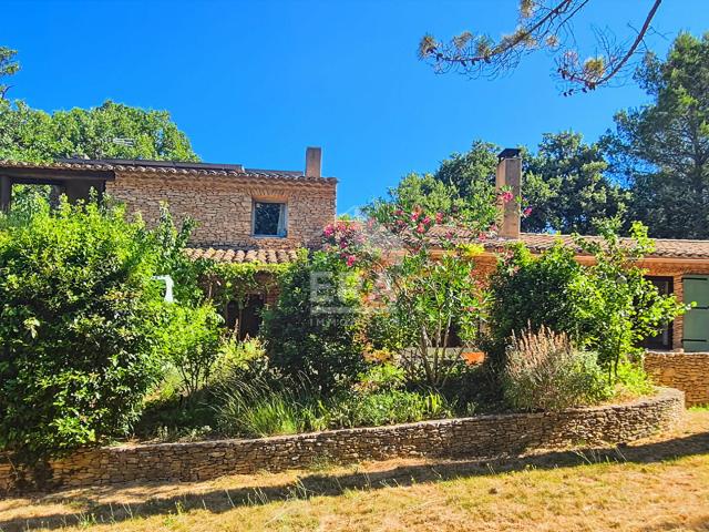 Maison vente à Nîmes, Domazan