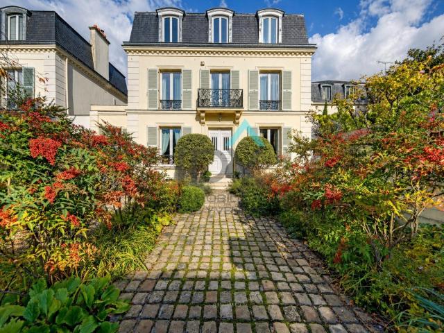 Maison vente à Saint-Germain-en-Laye, Saint-germain-en-laye