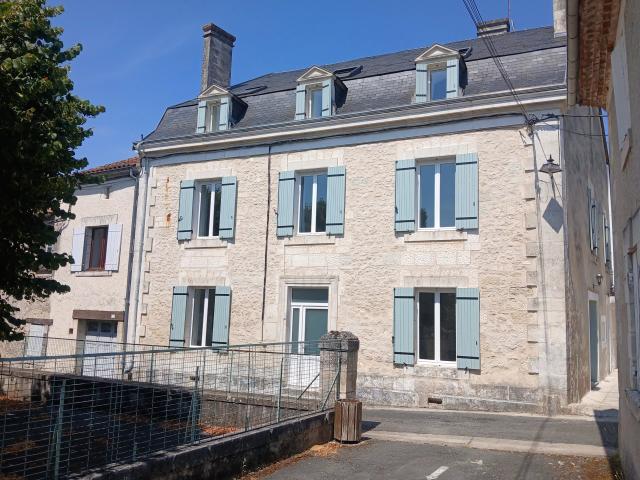 Maison vente à Tocane-Saint-Apre, Dordogne