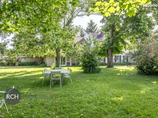 Maison vente à Versailles, Plaisir