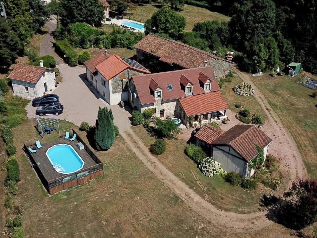 Maison vente à Nontron, Champs-romain