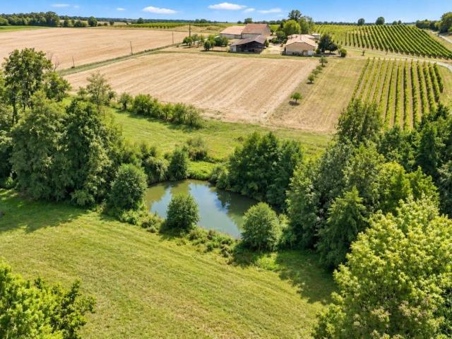 Maison vente à Baignes-Sainte-Radegonde, Charente