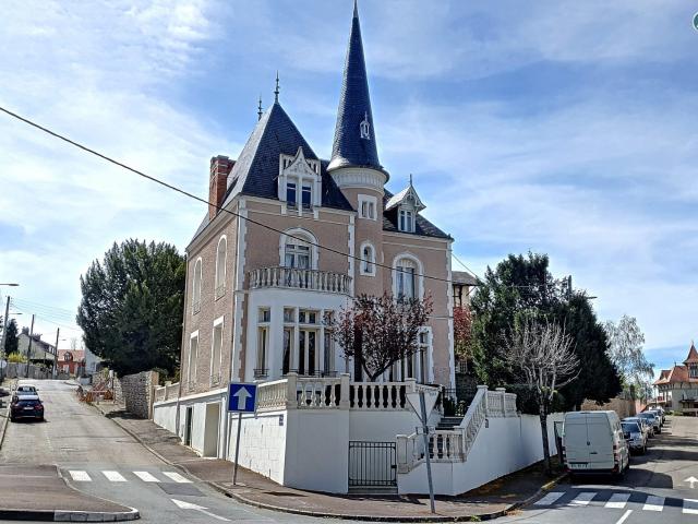 Maison vente à Montluçon, Néris-les-bains