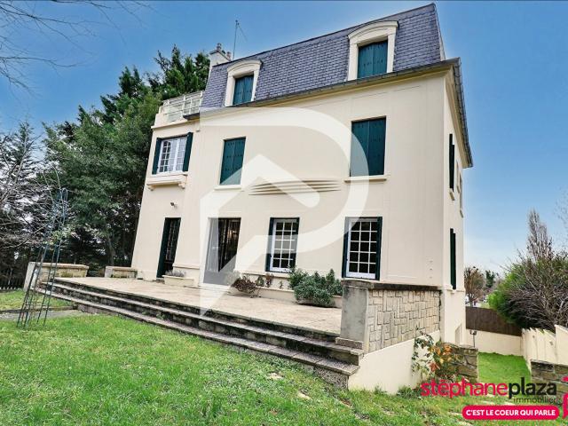 Maison vente à Le Mesnil-le-roi, Carrières-sous-Bois