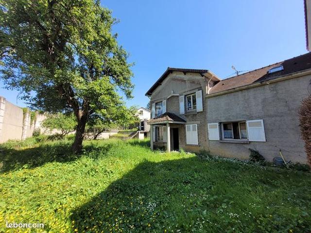Maison vente à Saint-Germain-en-Laye, Le Pecq