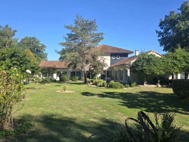 Maison vente à Dériére La Grange, Bourg-du-Bost
