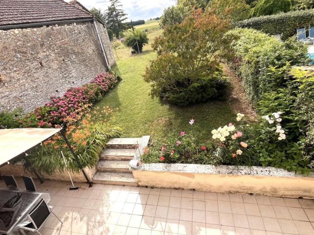 Maison vente à Confolens, Saint-amant-de-bonnieure