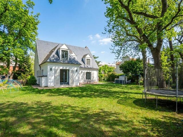 Maison vente à Saint-Germain-en-Laye, Le Vésinet