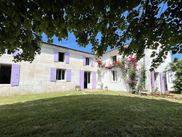 Maison vente à Saintes, Nieul-lès-saintes