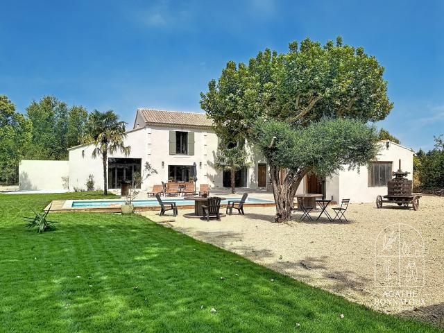 Maison vente à Arles, La Salle Les Alpes
