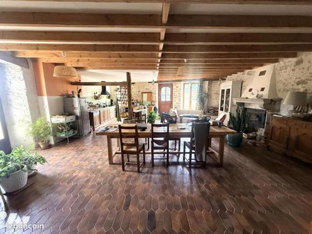 Maison vente à La Roche-sur-Yon, La Bernardière