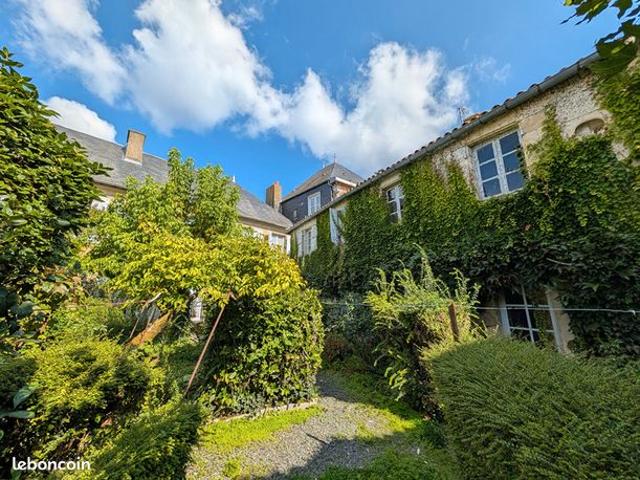Maison vente à Niort, Mellé