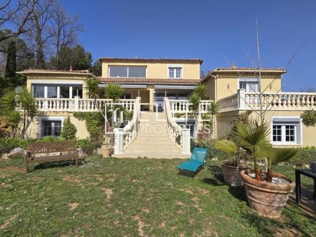 Maison vente à Grasse, Cabris