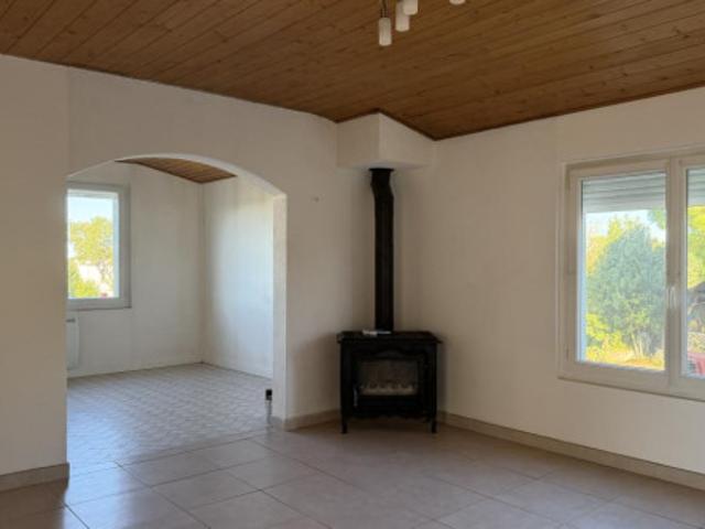 Maison location à Le Bourg-Canteau, Curzon