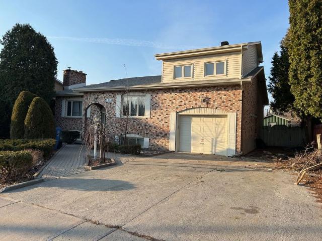 House for rent in Brossard, Quebec