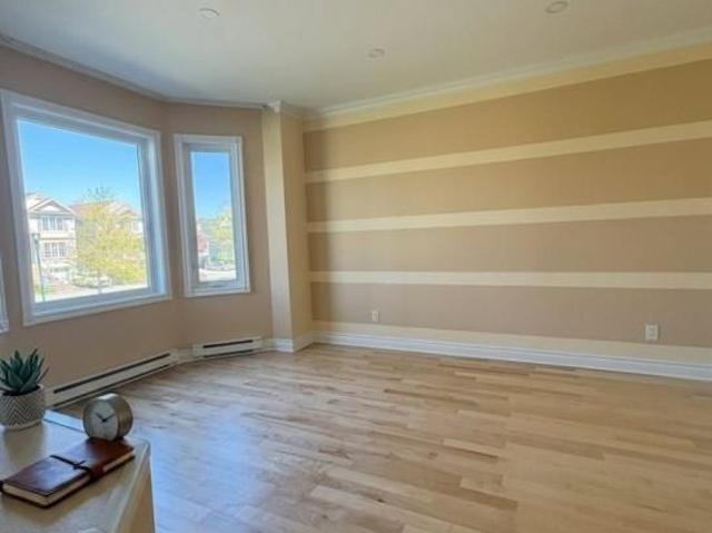 House for rent in Sainte-dorothee, Quebec