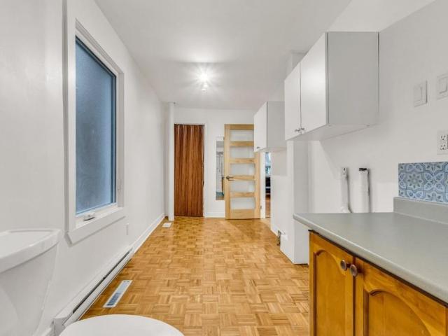 House for rent in Sainte-Rose, Laval (région administrative)
