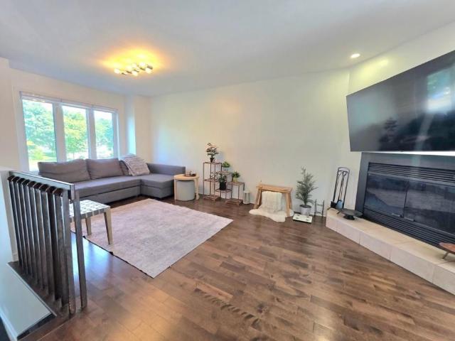 House for rent in Sainte-dorothee, Quebec