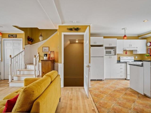 House for rent in Sainte-rose, Quebec
