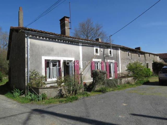Maison vente à Parthenay, Saint-aubin-le-cloud