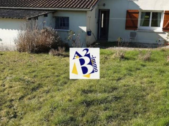 Maison location à La Rochefoucauld, La Rochefoucauld-en-Angoumois