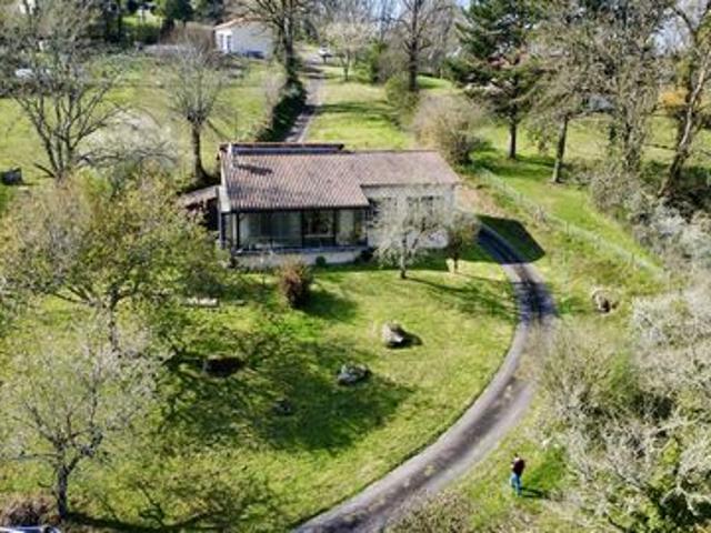 Maison vente à Confolens