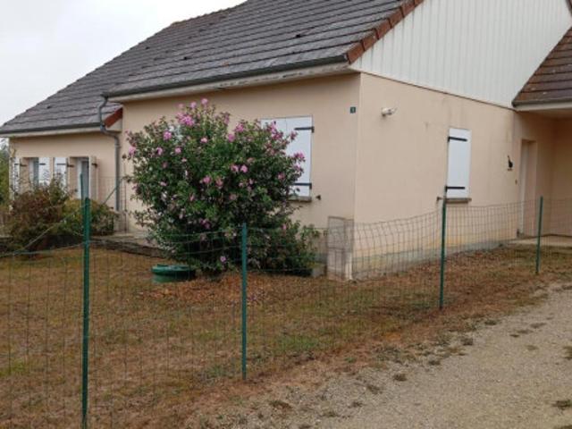 Maison location à Les Aubrys, Le Veurdre
